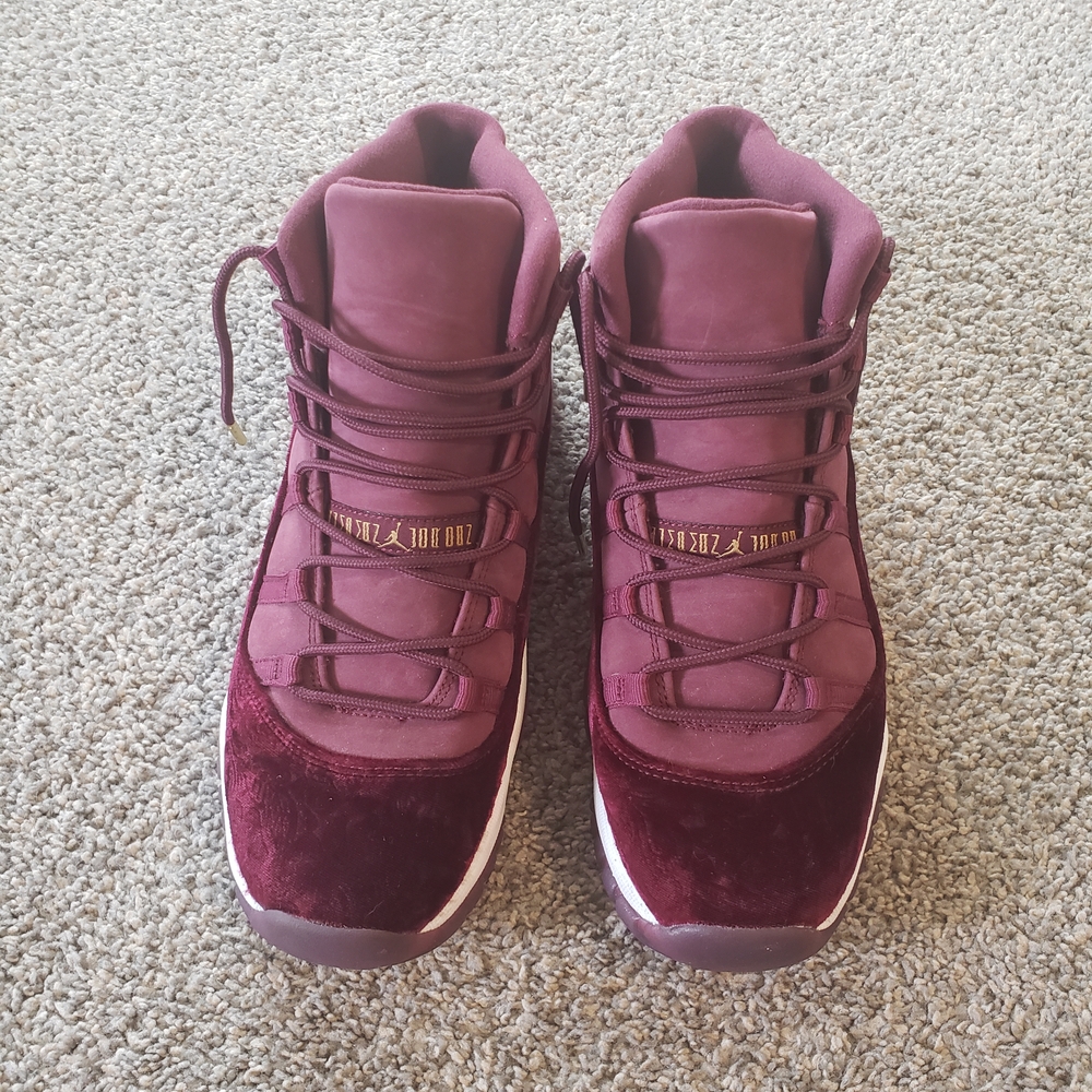 Air Jordan 11 Retro GG "Heiress Velvet"